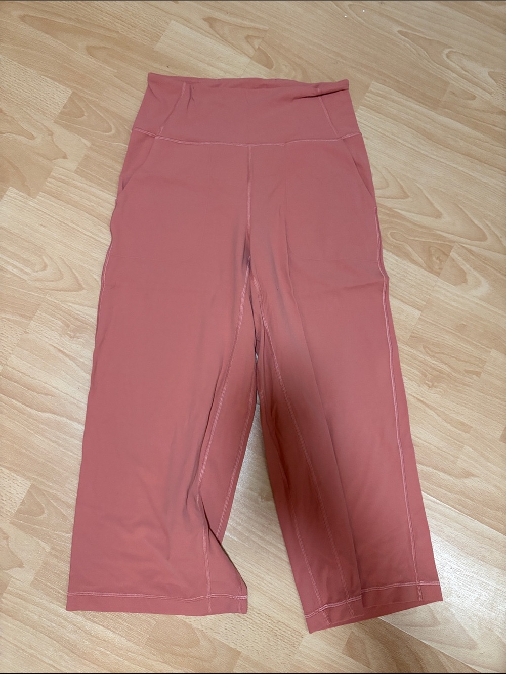 lululemon athletica Cropped Wide-Leg Pants in Dusty Rose